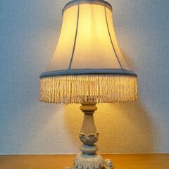 アンティーク風　デスクライト　テーブルランプ　姫系インテリアの画像
