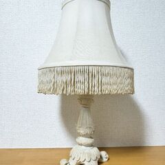 アンティーク風　デスクライト　テーブルランプ　姫系インテリアの画像