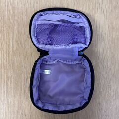 クロミちゃん ダイカットポーチ Kuromi サンリオ 公式グッズの画像