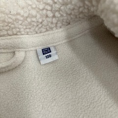 ユニクロ130  コートの画像