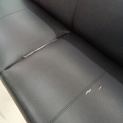 リユースのサカイ栃木店★ジモティ割あり★  ソファー ブラック W130×D72×H75 クリーニング済み TC11398の画像