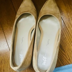 約24cm スエード　ベージュ　パンプスの画像
