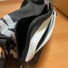 スポーツショルダーバッグ　NIKE の画像