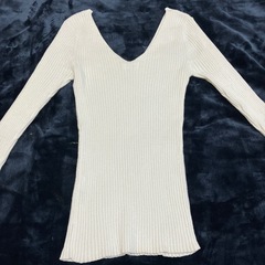 【ミミリィー】前後Vラメ入りリブニットの画像