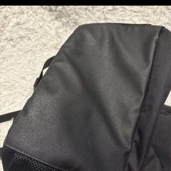 ROXY 30㍑　ブラックバックパック メッシュポケット付き　パソコン収納の画像
