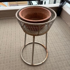 植木鉢とかごの画像