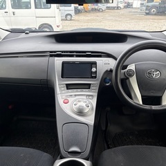 トヨタ　プリウスS ハイブリッドの画像