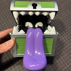 ミミック貯金箱　ドラクエの画像