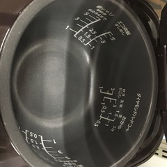 【ジャングル守口店】炊飯ジャー　パナソニック　　SR-FD101 2020年製
の画像