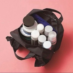 【新品】sweet付録　SNIDEL HOME 大容量フリルポーチの画像