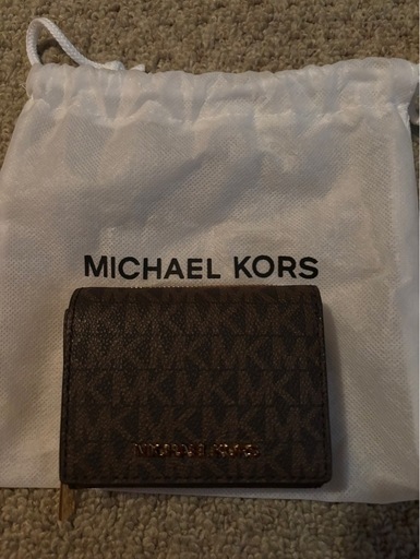 16、マイケルコース　お財布