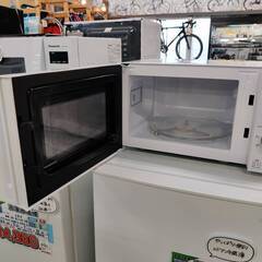 【愛品倶楽部柏店】YAMADA ヤマダ 2022年製 電子レンジ YMW-M17JW5 ターンテーブル 50Hz専用（東日本）の画像