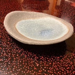 オシャレな大皿、小皿セットの画像