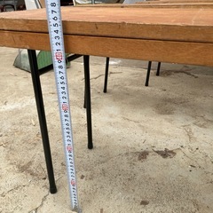 残り2台づつです。展示台 折りたたみの台 作品台 木製 鉄脚の画像