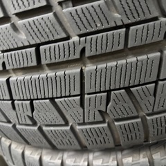 スタッドレスタイヤの画像