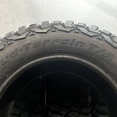 BFGoodrich Mud-Terrain T/A KM3 グッドリッチ LT275/70R18 18インチ 夏タイヤ オフロード 4本 バリ溝 ランクルプラド ラングラー等 KTT690クレジットカード QRコード決済可能の画像