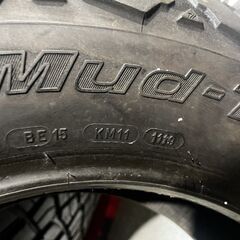BFGoodrich Mud-Terrain T/A KM3 グッドリッチ LT275/70R18 18インチ 夏タイヤ オフロード 4本 バリ溝 ランクルプラド ラングラー等 KTT690クレジットカード QRコード決済可能の画像