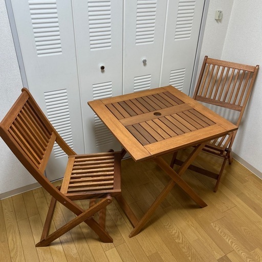 アウトドアテーブルセット　パラソル対応　屋外未使用