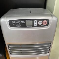 🐶「ジモティ見た」でドリンクプレゼント中‼🐶　【中古品】ダイニチ　FW-3221S　石油ファンヒーター　2021年製の画像