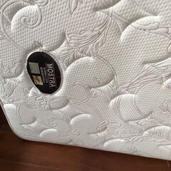 single bed fram with mattressの画像