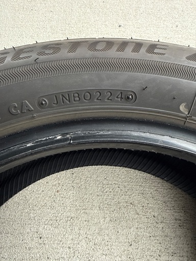 サマータイヤ　185/60r15