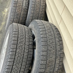 アルファードHV スタッドレス　215 /65/16の画像