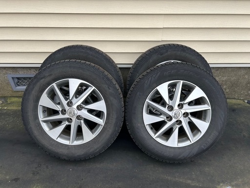 アルファードHV スタッドレス　215 /65/16