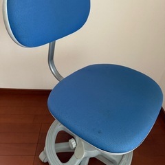 学習机用椅子の画像