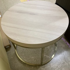 ディスプレイテーブルの画像