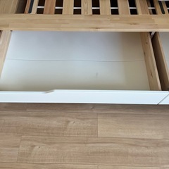 IKEA MANDAL 収納付きシングルベッドの画像