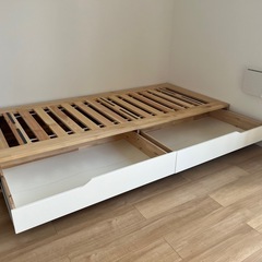 IKEA MANDAL 収納付きシングルベッドの画像