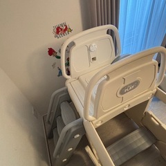 バス型・すべり台付き・室内遊具の画像