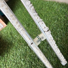 🌟✨【おしゃれなシルバーカラー♪210cm カーテンレール】✨🌟 🪟模様替えやDIYにぴったり！格安でお譲りします♪の画像