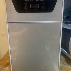 ミニ保冷庫　保温•保冷両用 小型ポータブルの画像