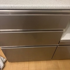 ニトリ キッチンボード 食器棚 アルミナ シルバー×ホワイトの画像