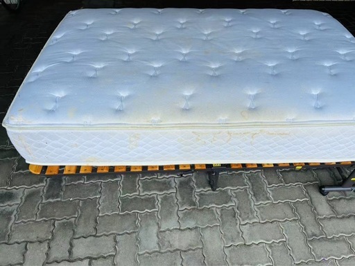 40万円品　KINGSDOWN Insignia III セミダブルマットレス 40万円品 KINGSDOWN Insignia III セミダブルマットレス