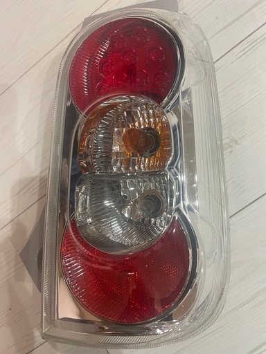 ダイハツミラココア　後期テールランプ