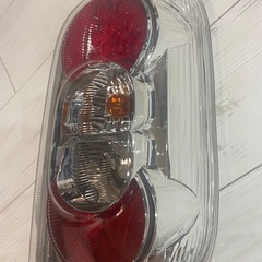 ダイハツミラココア　後期テールランプの画像