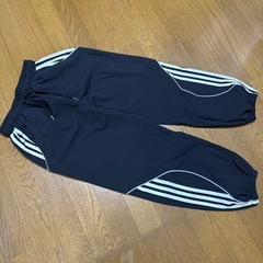 新品キッズスポーツウェアの画像