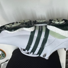 新品adidas・ゴルフシューズの画像