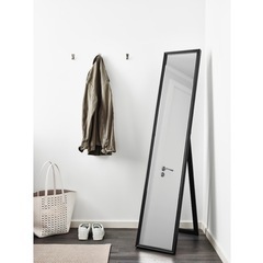 【美品】IKEA FLAKNAN スタンドミラー ブラック 30x150 cmの画像
