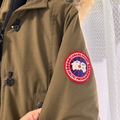 Canada Goose ダウンジャケット オリーブ色　カナダグースの画像