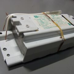 039 安定器 東芝蛍光安定器　FBCー40156A　E種　送料込みの画像