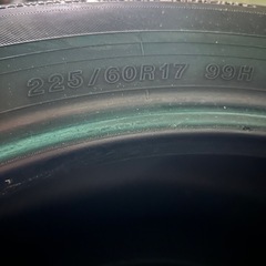 225/60R17タイヤのみ2本の画像