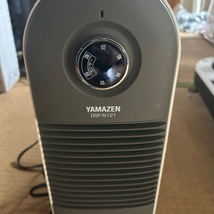 2018年製 山善のセンサー付セラミックファンヒーター「DSF-N121(W)」の画像
