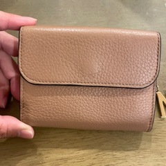 Chloe/クロエ　チャーム付き三つ折り財布　ブラウン　ベージュの画像
