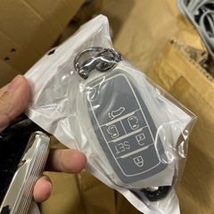 アルファード キーケース 30系後期 キーカバー ヴェルファイア30系 スマートキーケース キーホルダー 高級 軽量 傷防止 TPU製 6ボタン おしゃれの画像