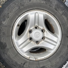 スタッドレスタイヤ➕ホイール　4本セット、
265/70/16 の画像
