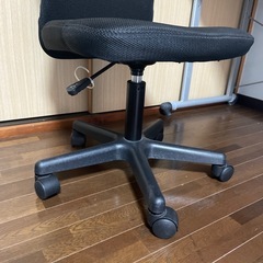 オフィスチェア　イス　椅子の画像