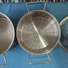 ZWILLING Pro 両手鍋 24cm（6L）＋専用ガラス蓋＋スチーマー 3点セット 付属品完備の画像